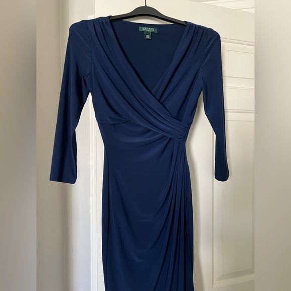 Lauren by Ralph Lauren. Bundle of 3 knee-length jersey dresses. Size US 2. - Picture 3 of 11